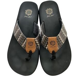 YELLOW BOX FIONNA CHEVRON STRAP FLIP FLOPS WOMEN'S SIZE 9